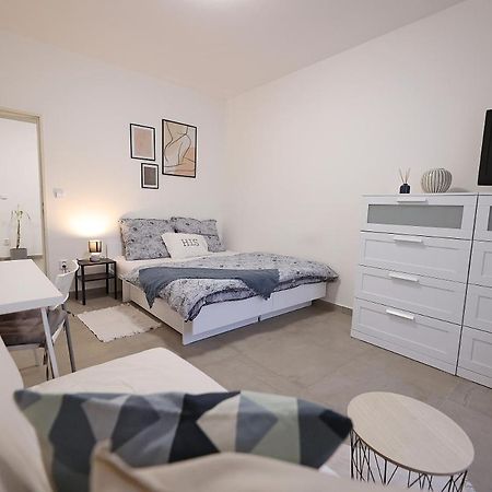 Fara No71 Apart 3 Libice nad Cidlinou Buitenkant foto