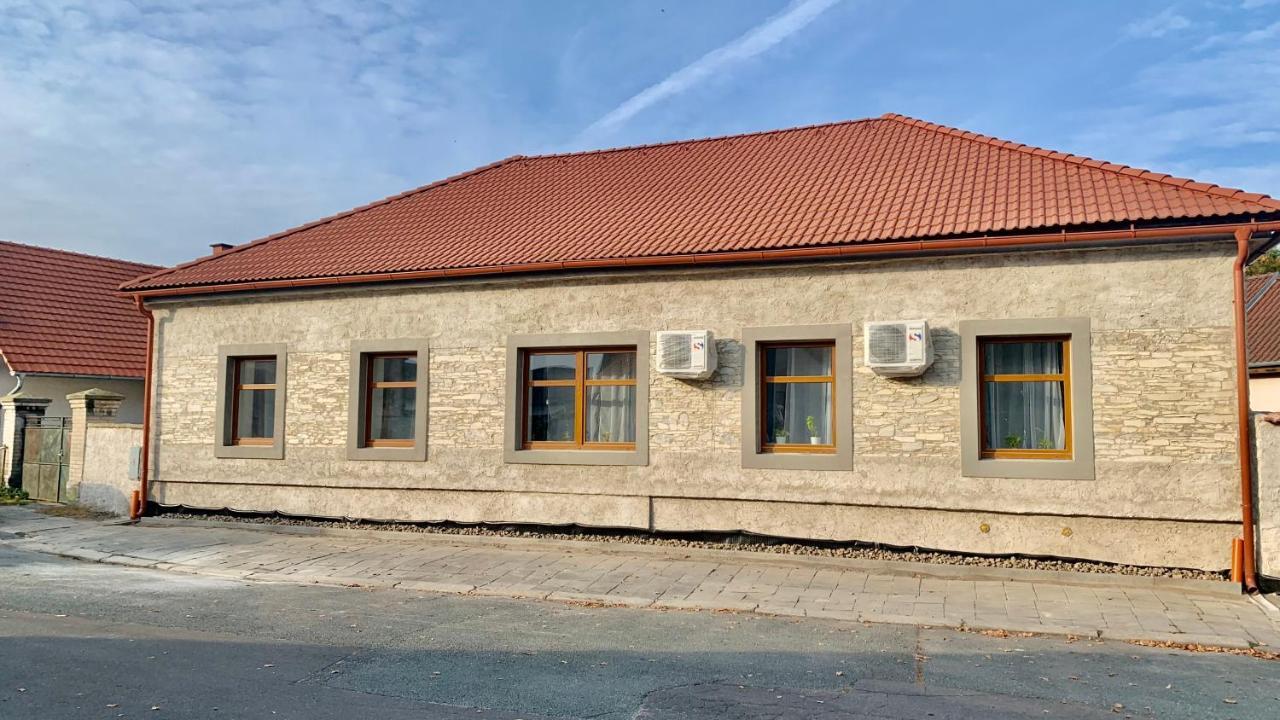 Fara No71 Apart 3 Libice nad Cidlinou Buitenkant foto