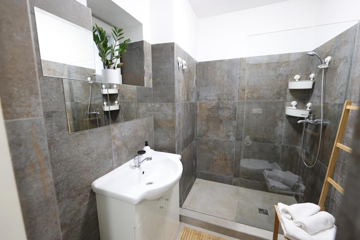 Fara No71 Apart 3 Libice nad Cidlinou Buitenkant foto